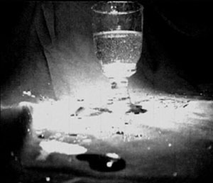 Szenenbild aus “Die Glashausgruft“ ©Felix Wagner