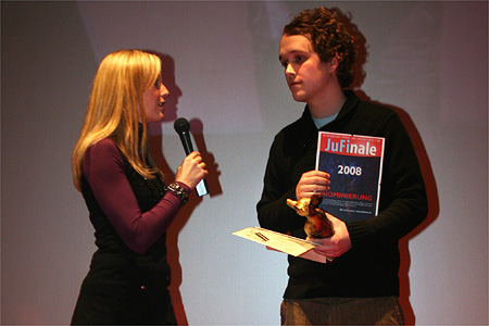 Moderatorin Tanja Collischon im Gespräch mit Preisträger Michael Fiebrig ©Parabol Moderatorin Tanja Collischon im Gespräch mit Preisträger Michael Fiebrig ©Parabol